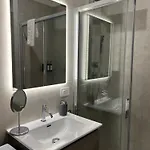 Regina24 Luxury - Elegante A Porta Venezia, 5 Min Dalla Metro *