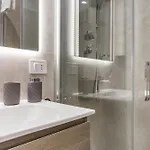 Апартаменты Regina24 Luxury - Elegante A Porta Venezia, 5 Min Dalla Metro