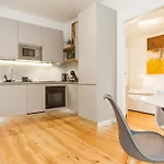 Апартаменты Regina24 Luxury - Elegante A Porta Venezia, 5 Min Dalla Metro Милан