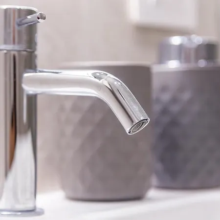 Regina24 Luxury - Elegante A Porta Venezia, 5 Min Dalla Metro Apartamento Milán