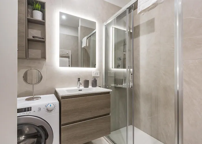 Regina24 Luxury - Elegante A Porta Venezia, 5 Min Dalla Metro شقة *