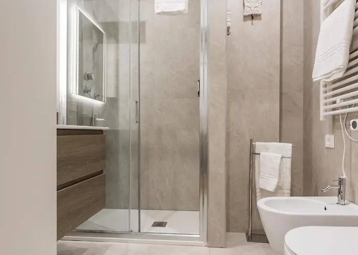 Regina24 Luxury - Elegante A Porta Venezia, 5 Min Dalla Metro * ميلان